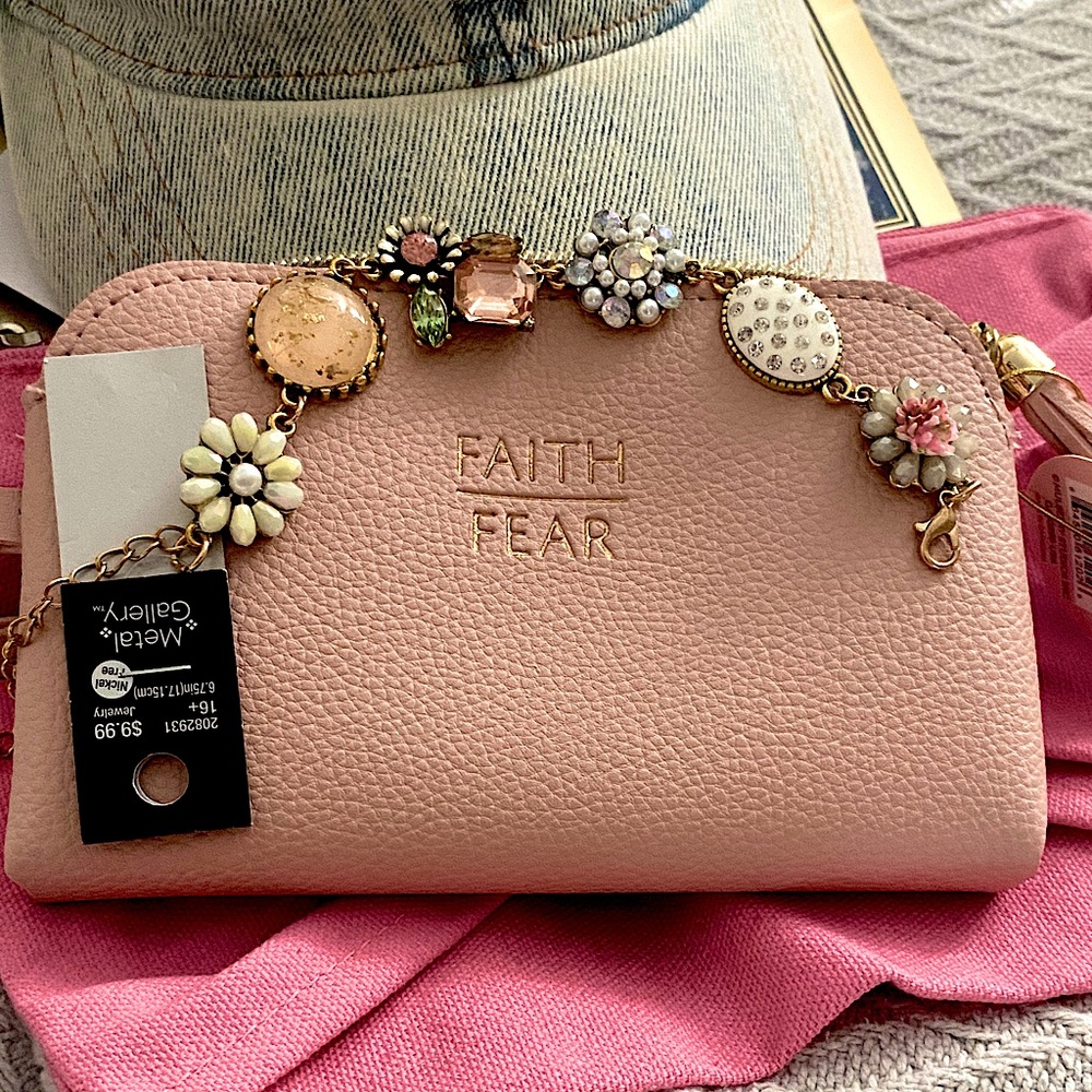 CH🌸SEN -NWT* clutch/wristlet FAITH/FEAR- 
& FREE bracelet  or 2 hair clips!!